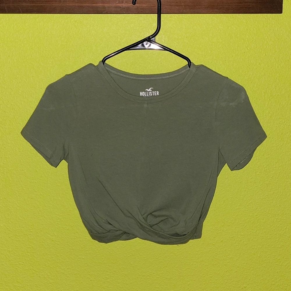 Hollister California Baby Tee crop top